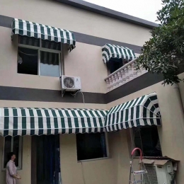 窗台法式蓬